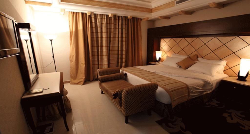 Lavande Suites Yanbu Chambre photo